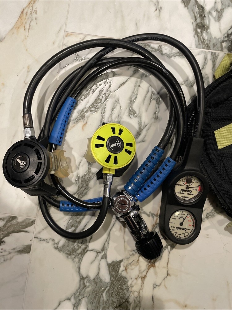 US Divers Aqua Lung Conshelf SAE Regulator with Console