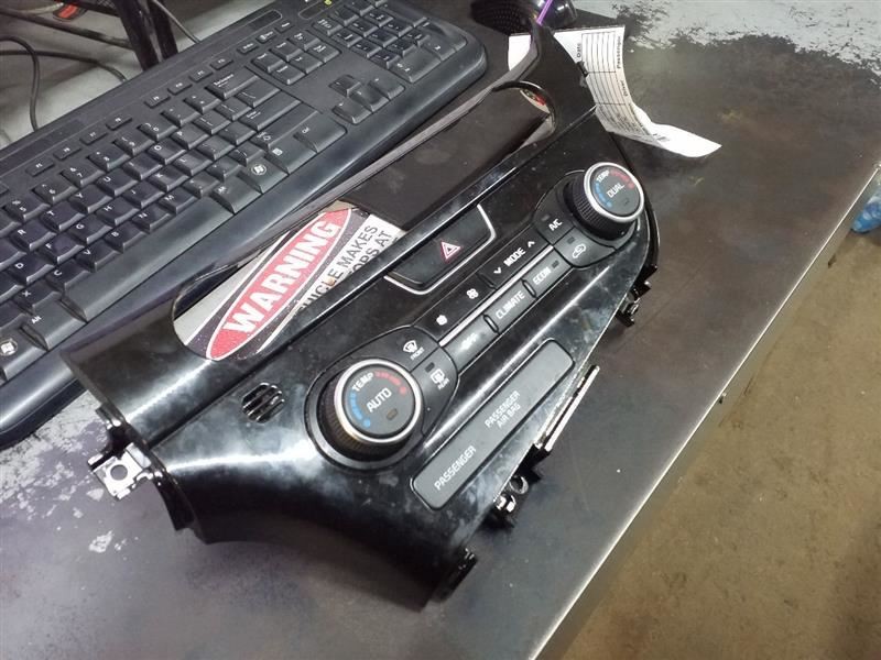 Temperature Control Automatic Temperature Control Fits 14-16 OPTIMA 1866499