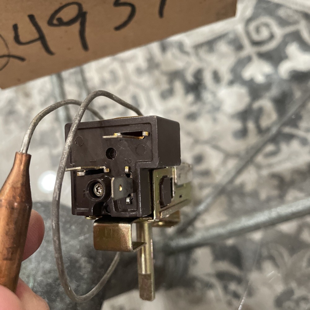 A365806 THERMOSTAT TEMPERATURE CONTROL 24937