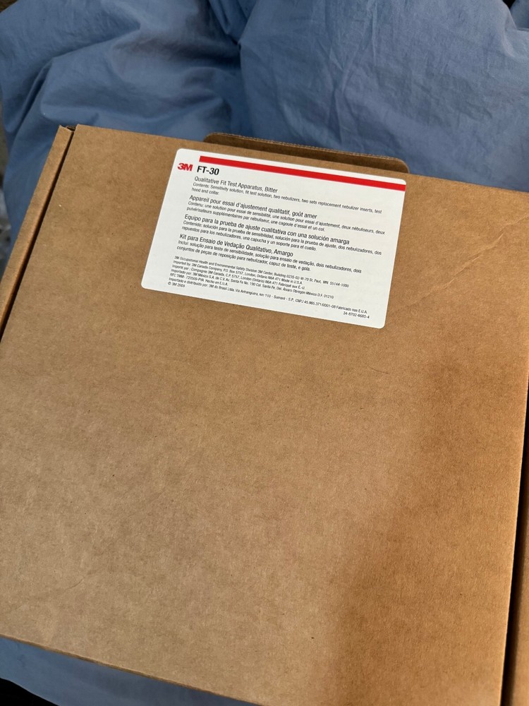 3M FT-30 Qualitative Fit Test Apparatus Kit w/ Bitter Solution
