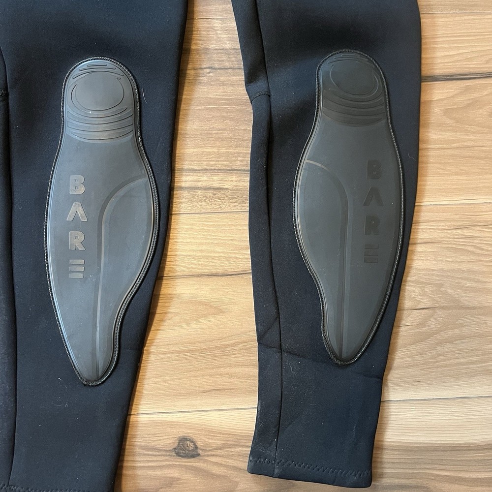 Bare Attack Men’s Full Wetsuit Size Small Black Gray
