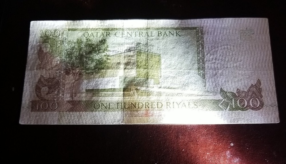 QATAR , 100 Riyals 1996 , P-18 , Circulated-