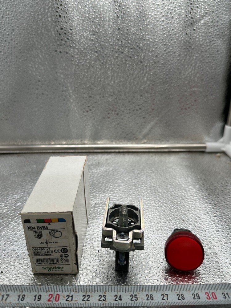 Schneider Electric XB4 BVB4 / 089193 / 24V