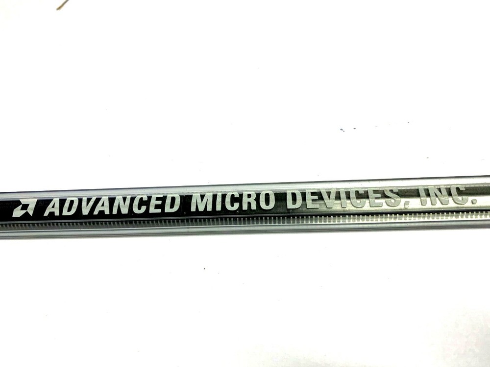 AM29818ASC, High Speed, 8-Bit Bus Driver, Parallel Register, SO24, 5 Pack