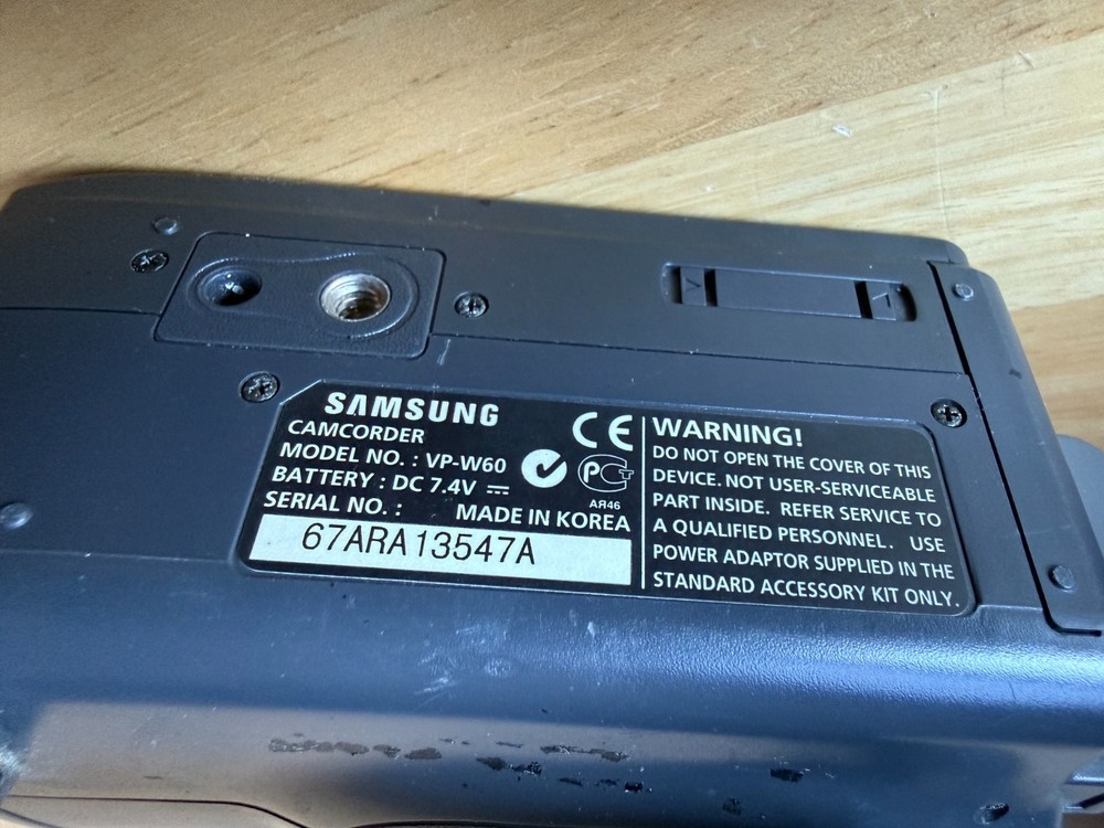 Samsung Camcorder VP-W60 - Untested