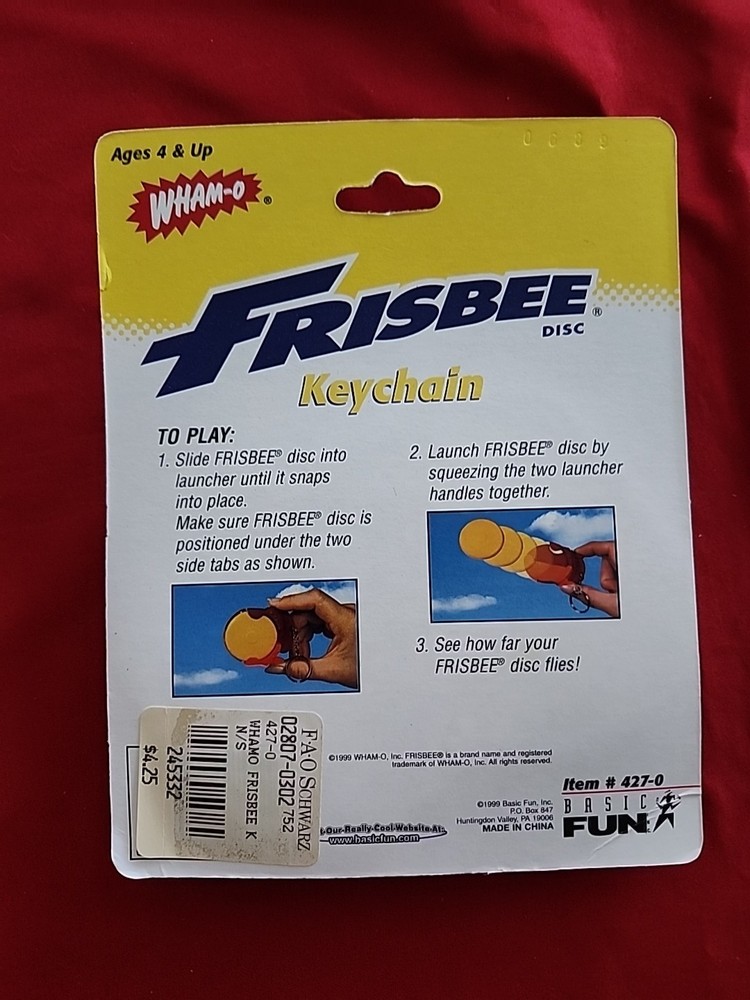 Frisbee Classic Games Keychain Sealed