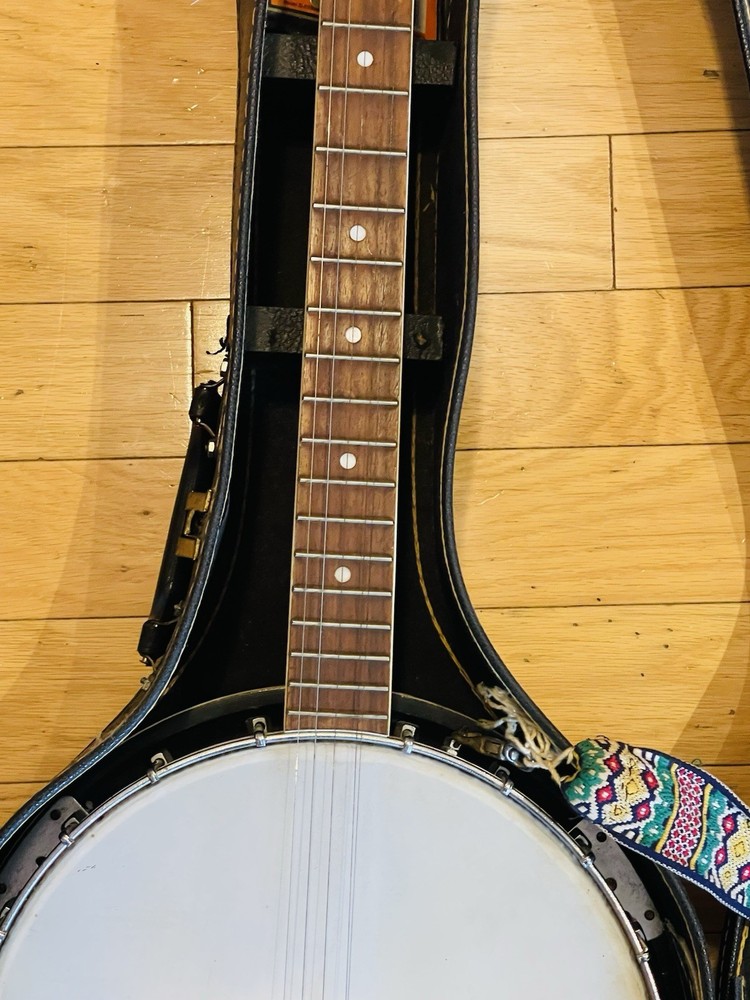 Vintage 1970s ENCORE Banjo 5-String E-75 With Case