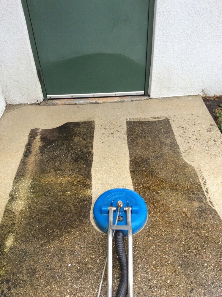 Carpet / tile and grout cleaning equipment