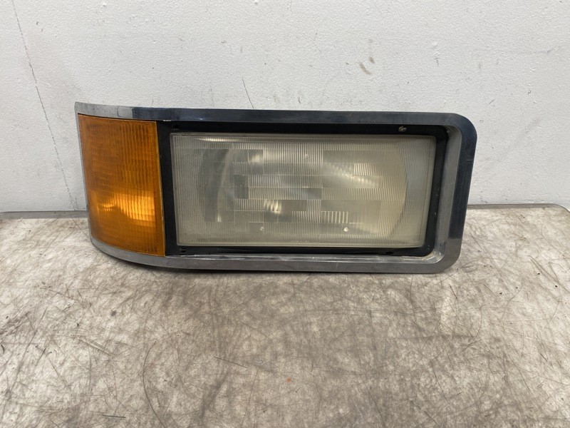 1994 Mack CH612 Headlight (611-20744)