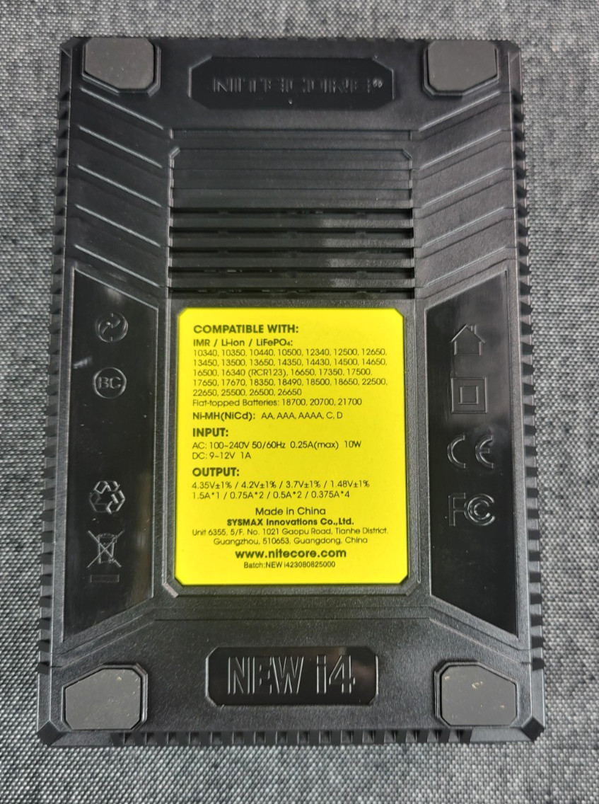 NiteCore i4 Intellicharger 2016 Battery Charger for RCR123A 14500 26650,etc NOB