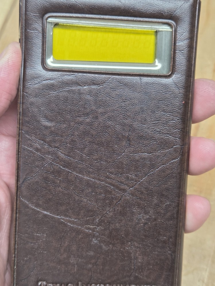 Vintage Texas Instruments DataChron Electronic Calculator/Clock, un tested