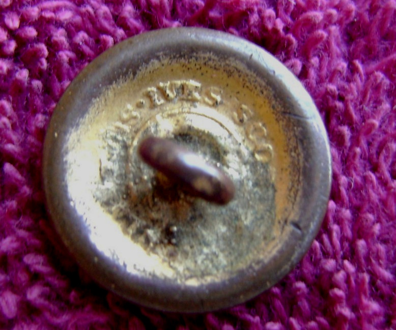 (2) NON DUG CIVIL WAR FLOWER CUFF SIZE ONE - PIECE BUTTONS