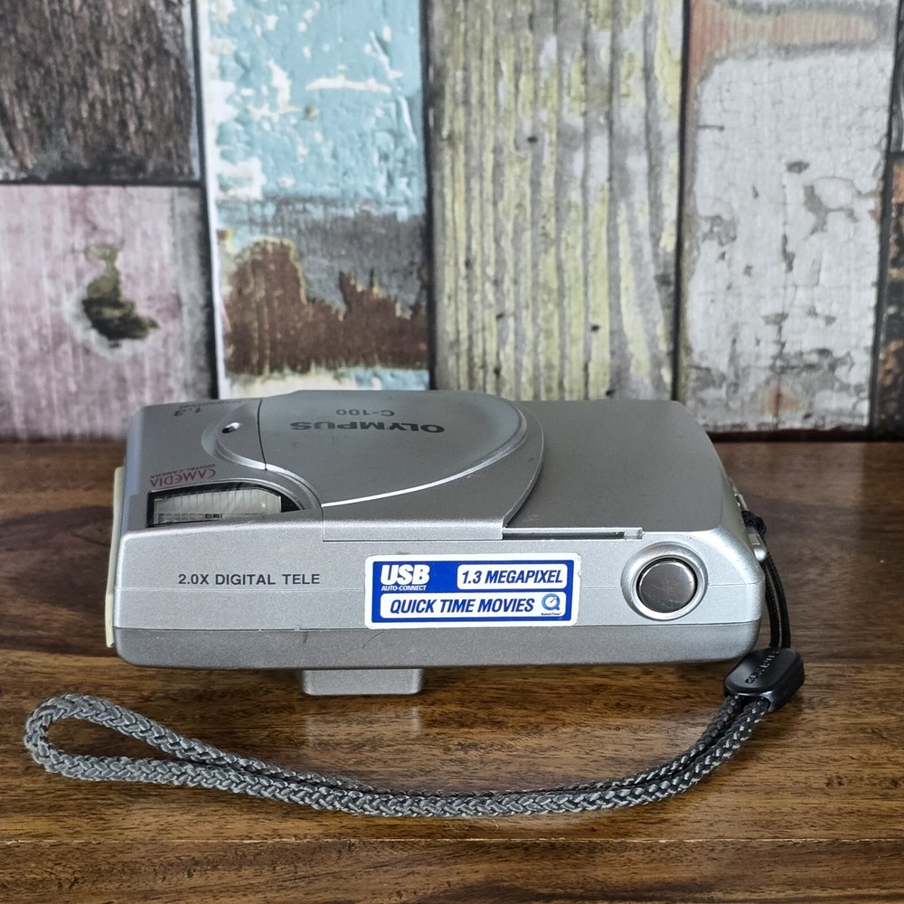 Untested Olympus C-100 Compact Digital Camera For Spares Repairs