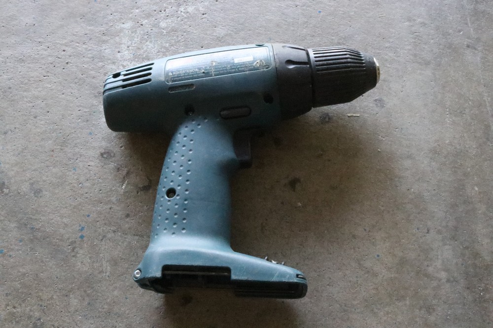 BOSCH 3615 3/8" 9.6V Cordless Drill