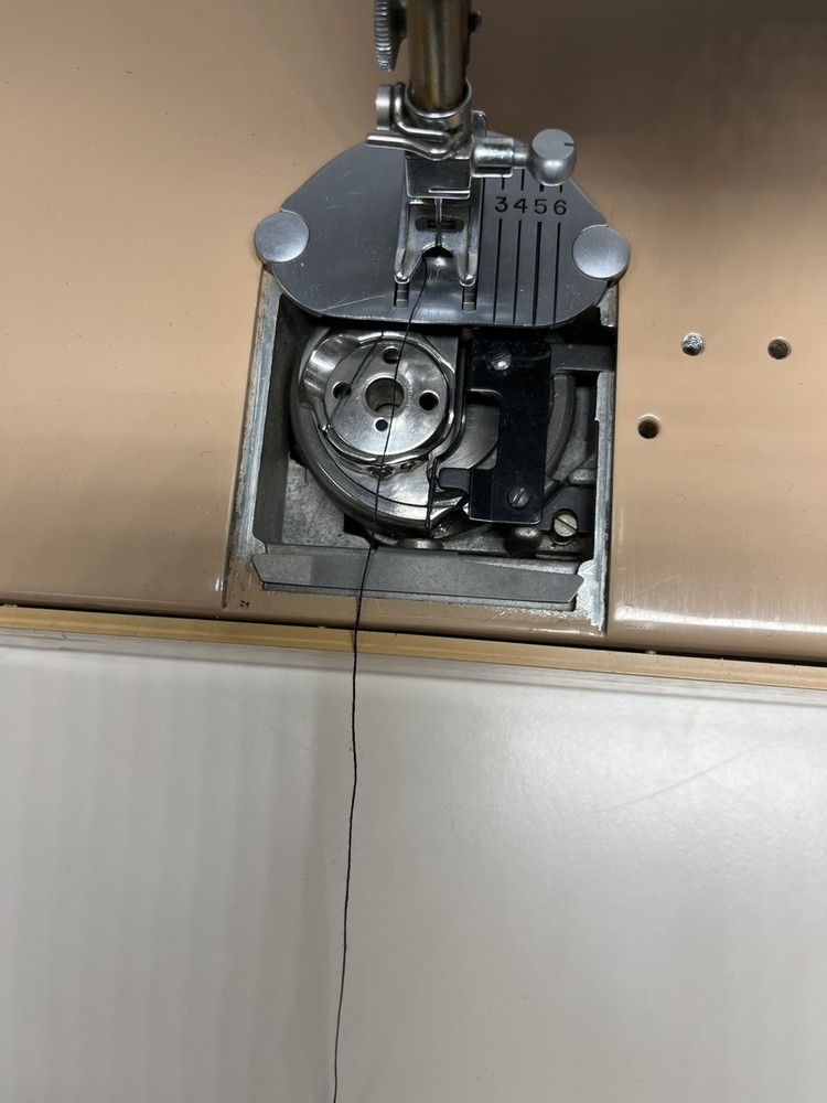 SINGER 403 A Sewing Machine
