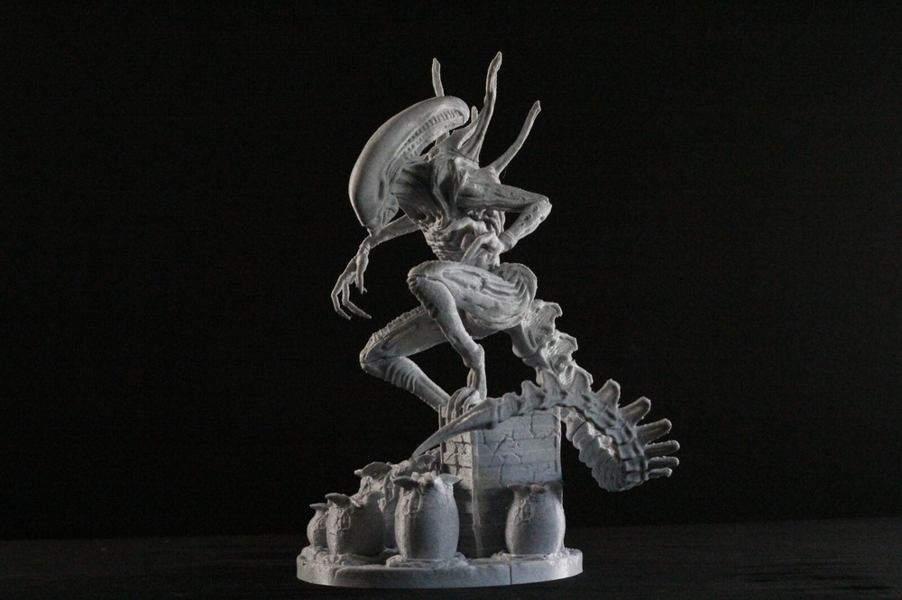 Alien Xenomorph With Eggs Unpainted 3D Print Model Kit