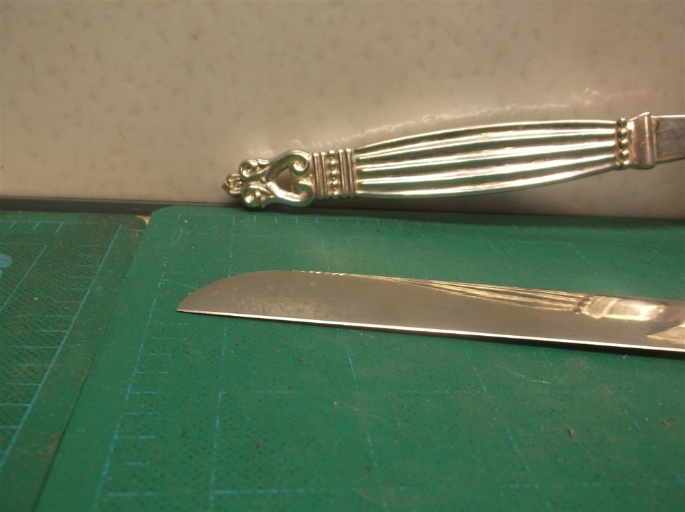 Wallace cake serving set