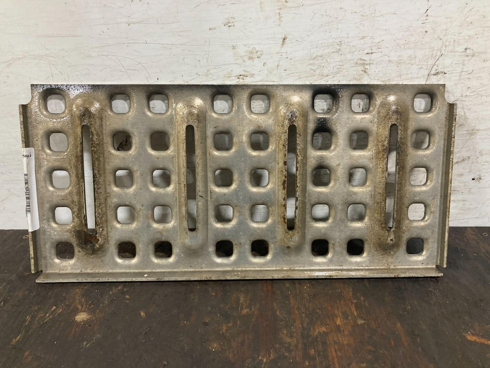 Volvo VNL 9.5 x 20.5 Deckplate - Used