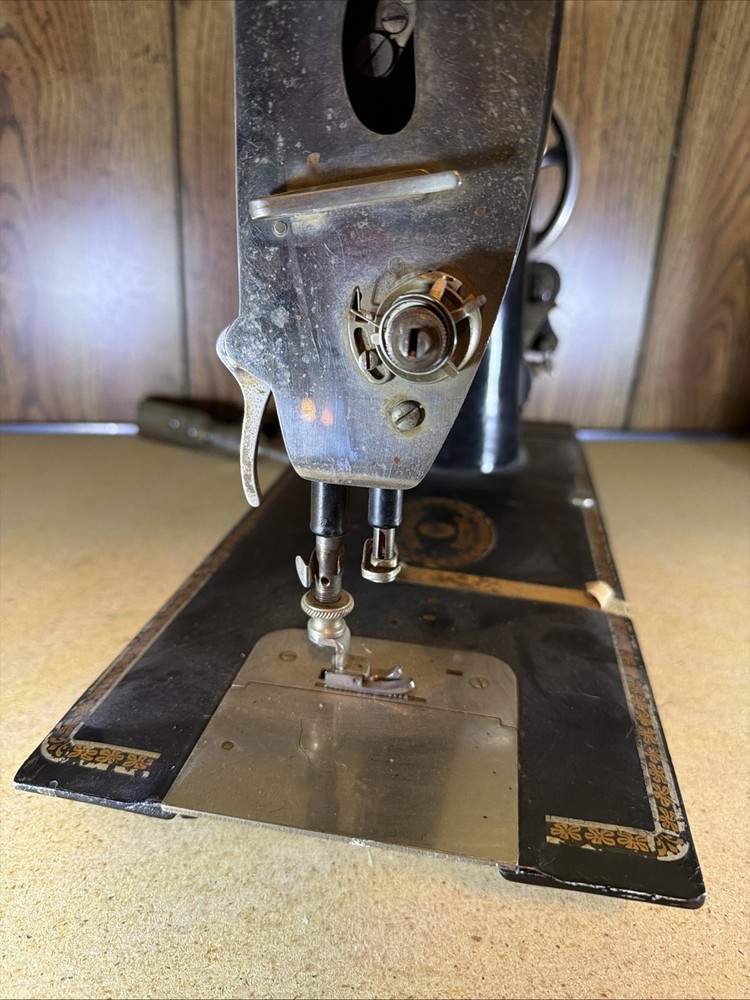 The Free Rotary Sewing Machine Circa 1925