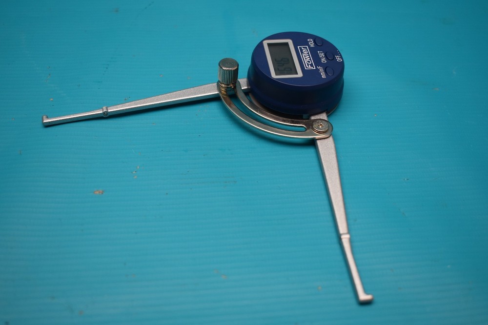 USED FOWLER DIGITAL THICKNESS CALIPER GAGE