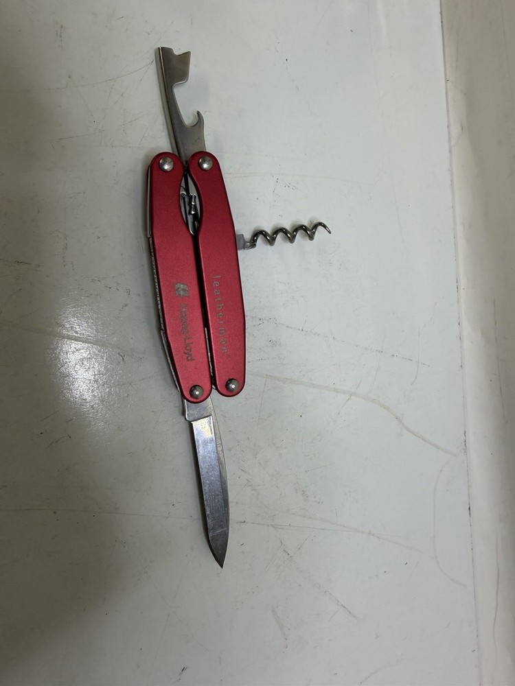 Leatherman Juice C2 Multi-Tool Multi-Plier Red