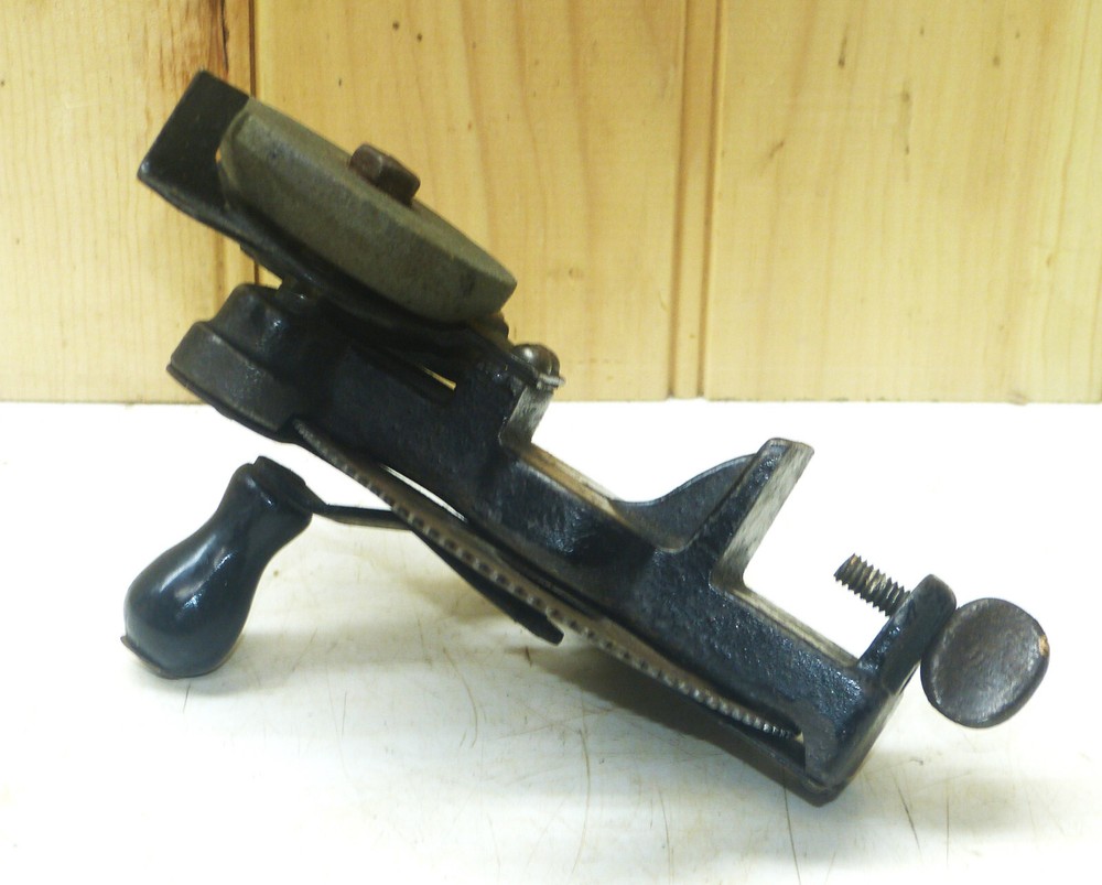 Vintage Quick-Edge Table Mount Hand Crank Knife Sharpener INV17769