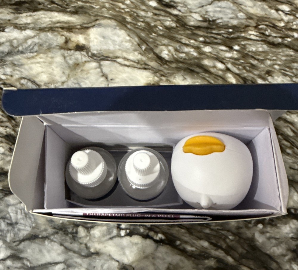 TheraPetMD Advanced Cat Calming Diffuser Kit 60 Day Supply 1 Diffuser 2 Refills