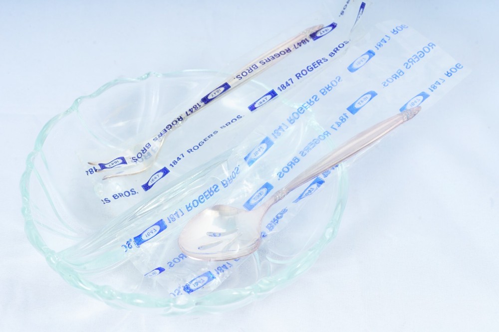 1847 Rogers Bros 3 Piece Relish Set Garland Pattern UNUSED Vintage Silver Plate