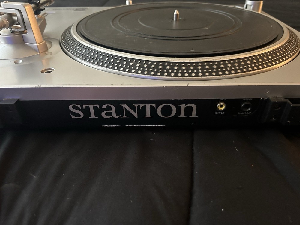 Stanton STR8-60 Turntable