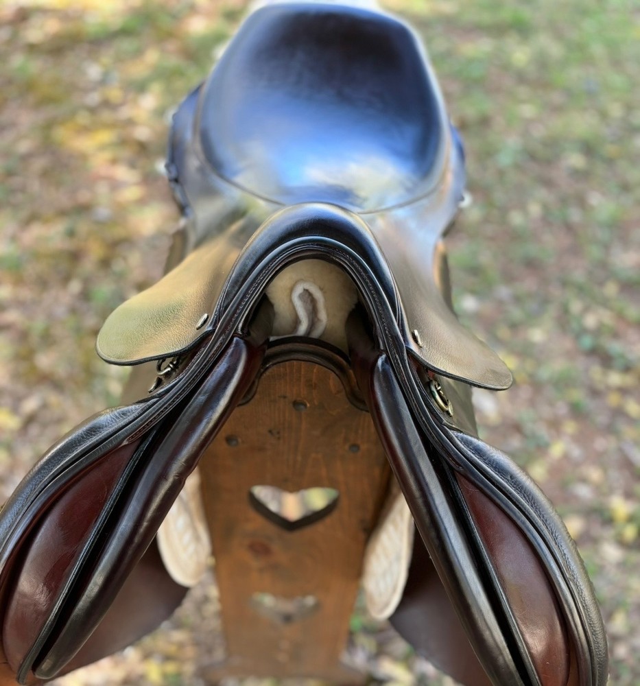 Stackhouse english jump saddle 18