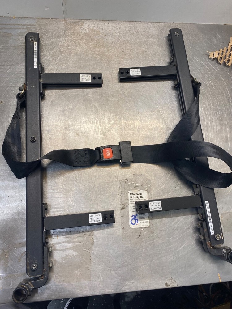 Quantum hd seatbelt with brackets (SR/2)