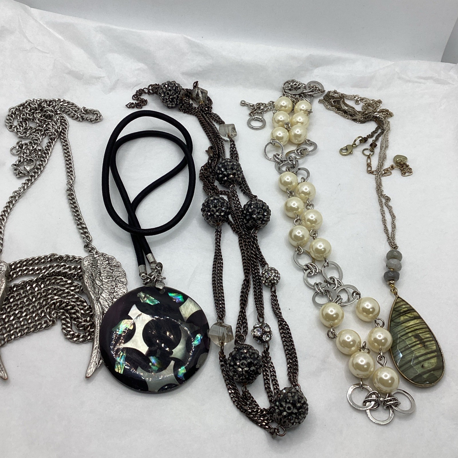 Mixed Lot Of Costume Jewelry Necklaces 8/28