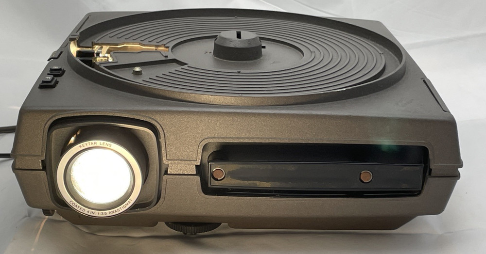 Keystone Gravity 1200 35mm Auto Slide Projector & Bulb | 2279