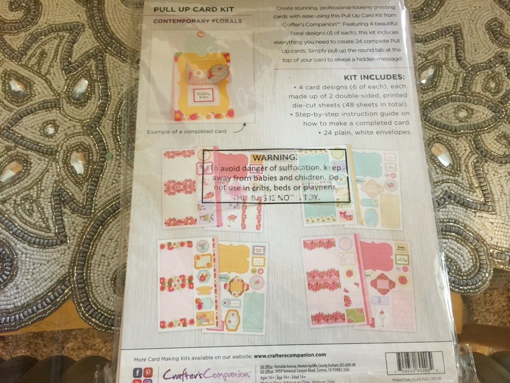 Crafter’s Companion Pull Up Card Kit New