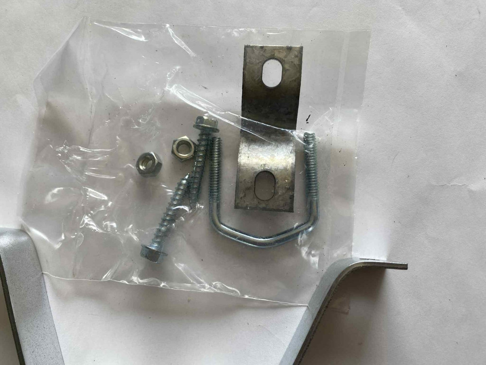 4” Wall Mount Archer Antenna Mast with paper Instructions ( Missing pieces !!! )
