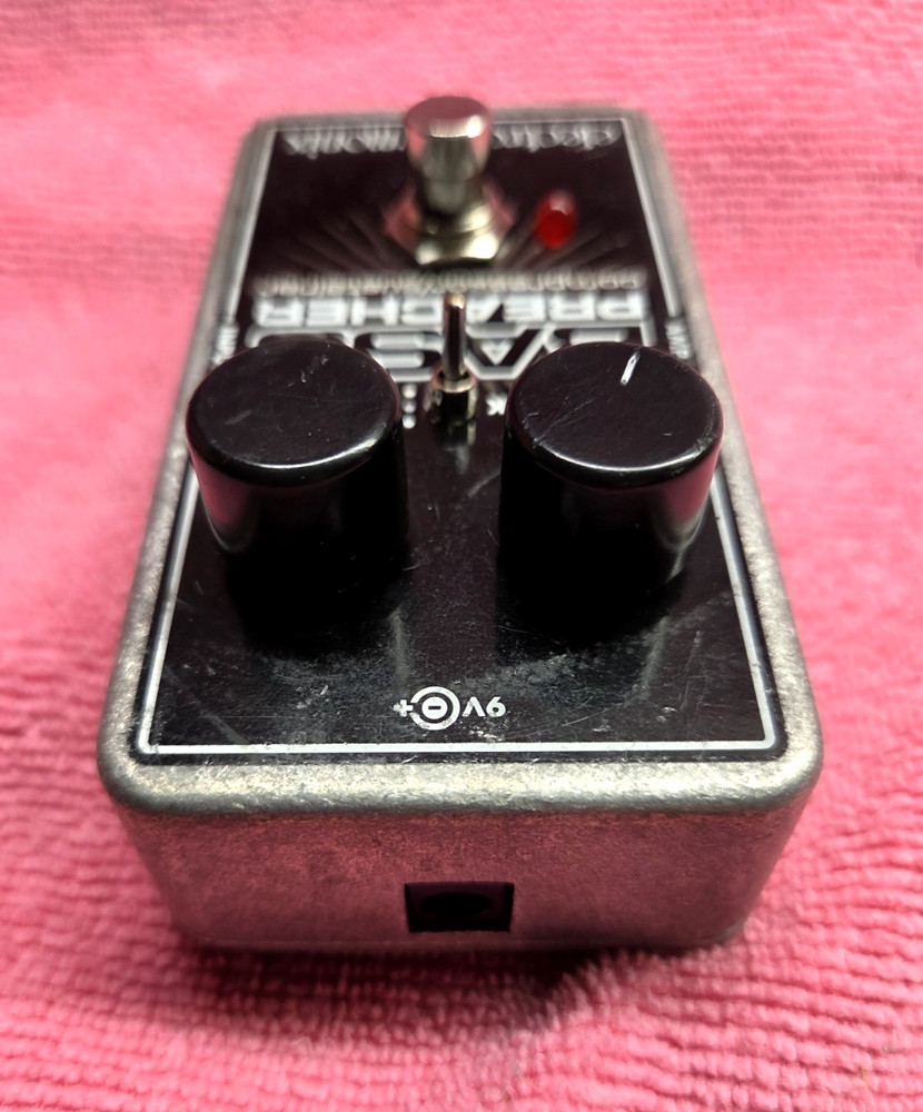 Electro-Harmonix EHX Bass Preacher - Compressor/Sustainer Effects Pedal