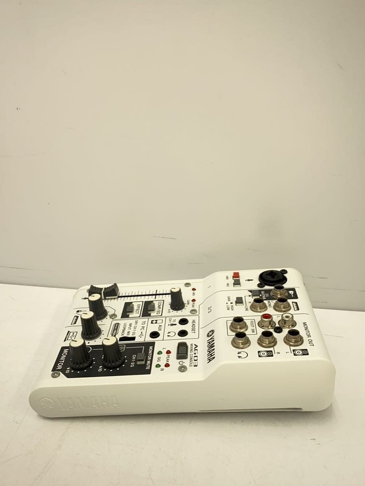 YAMAHA AG03 MIXER Used