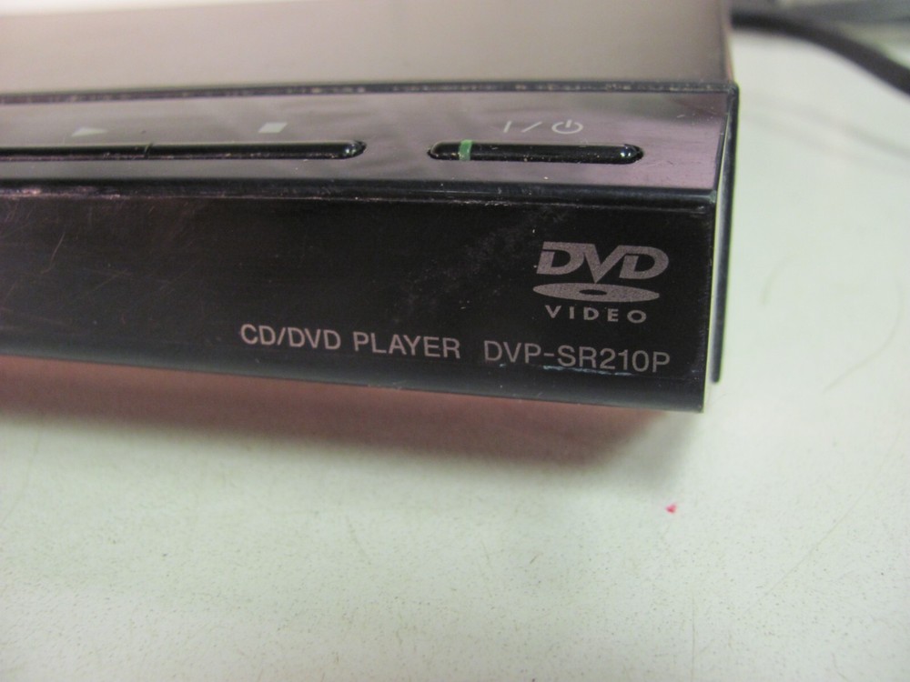 Sony DVP-SR210P DVD Player