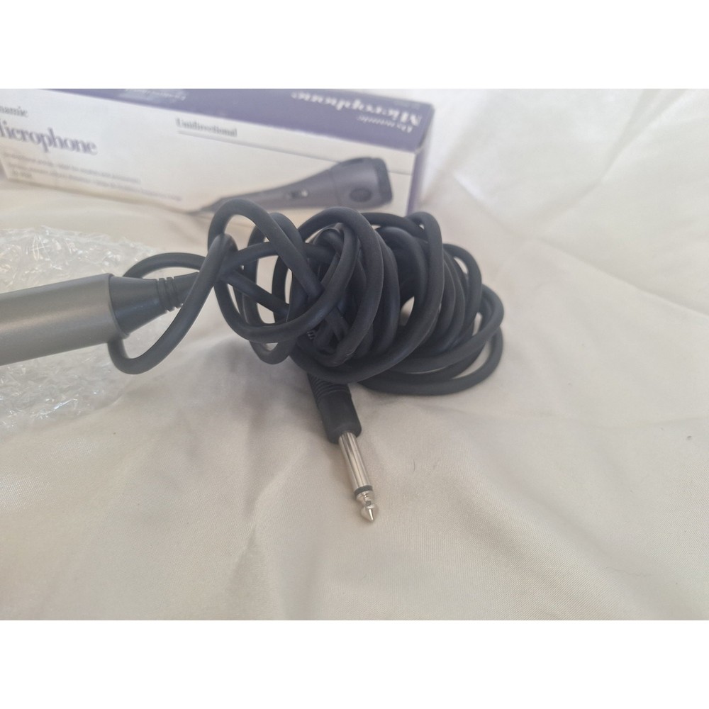 RadioShack Dynamic Microphone 33-3024 Unidirectional Mint in Box