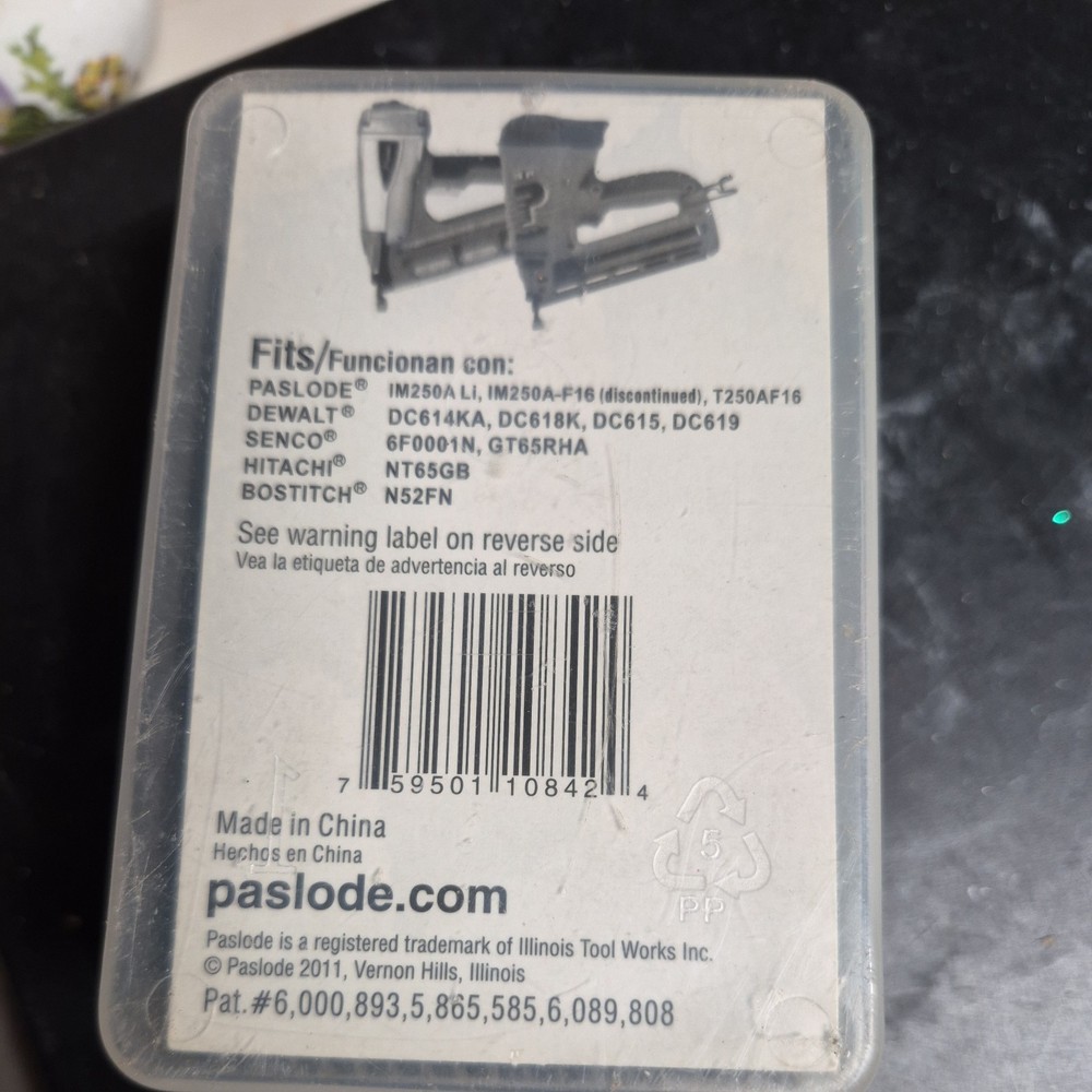 PASLODE Angled Finish Nail Galvanized 16ga, 1-1/4” open pack
