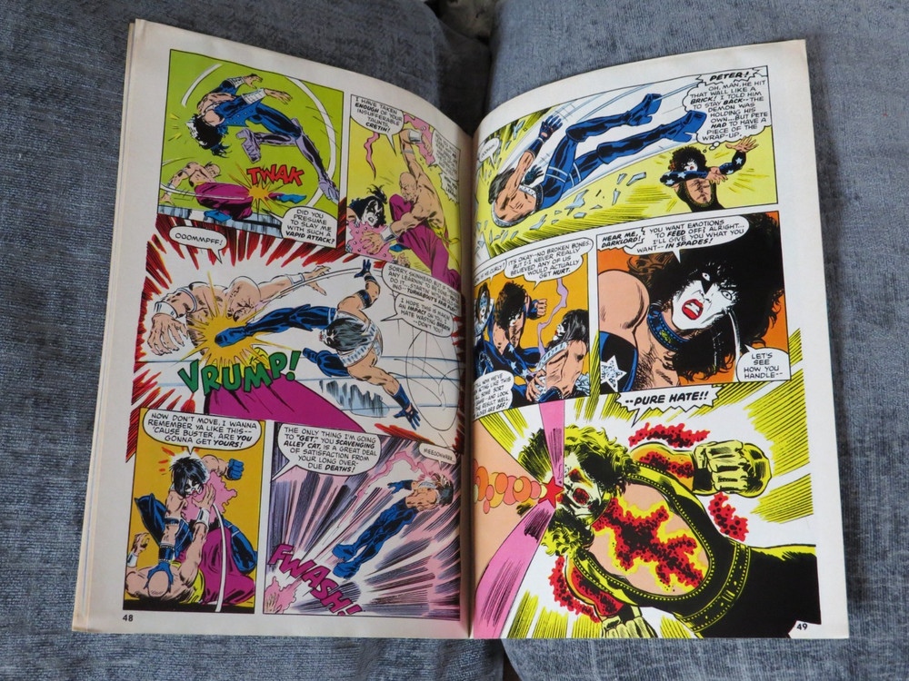 KISS MARVEL SUPER SPECIAL #5 COMIC BOOK WITH POSTER 1978 AUCOIN