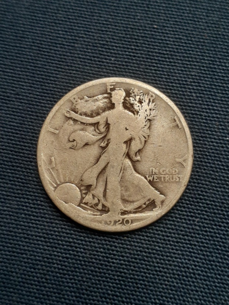 1920  WALKING LIBERTY HALF DOLLAR