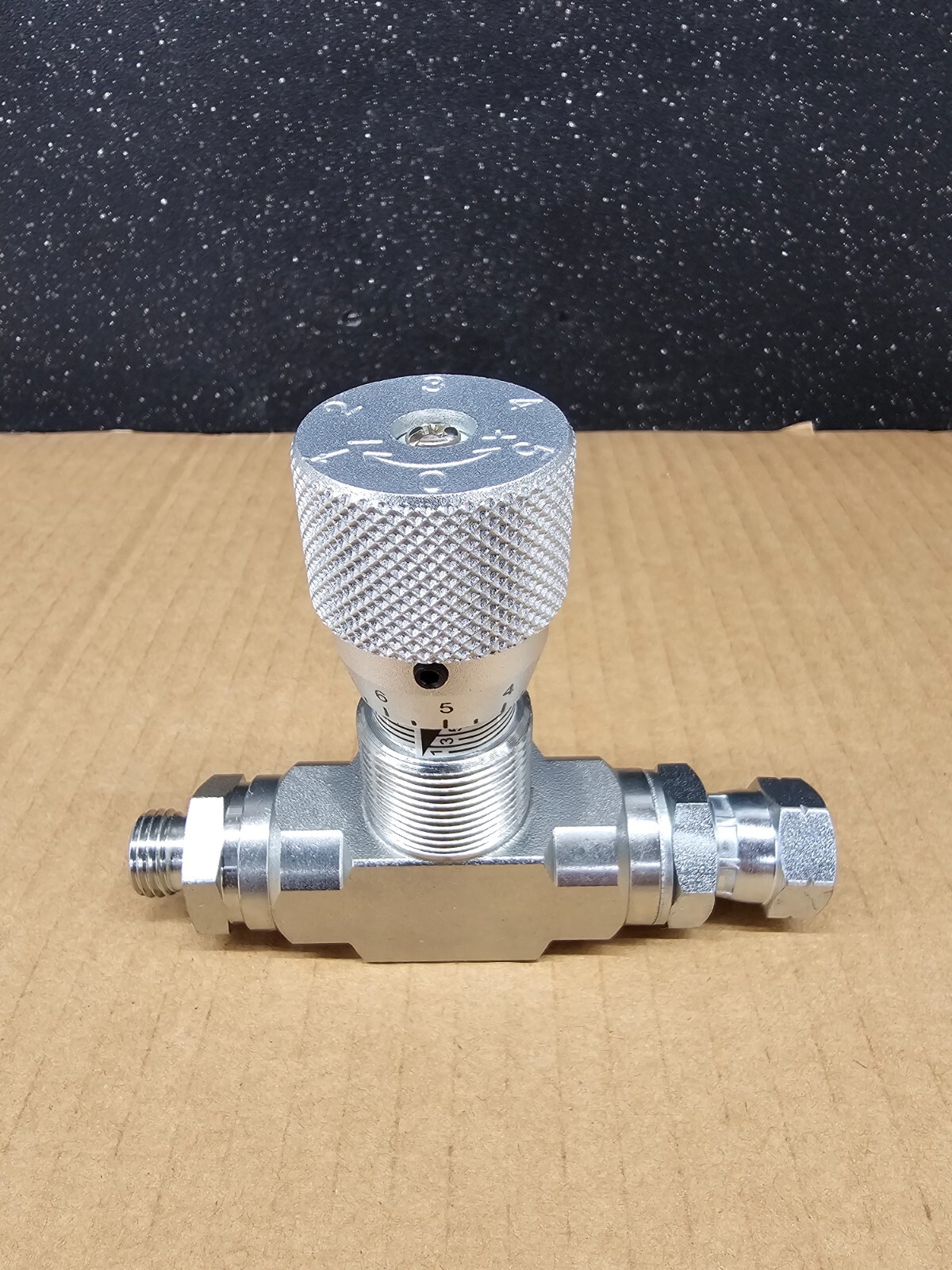 M14 Bi-Directional Hydraulic Flow Control Valve For Chinese Mini Excavators