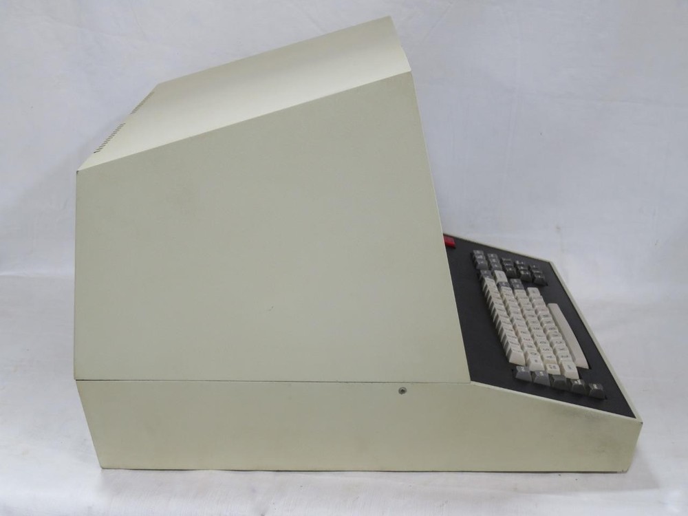 Vintage 1970-80's Xscribe Data System Superbrain Computer -AS-IS - PLEASE READ