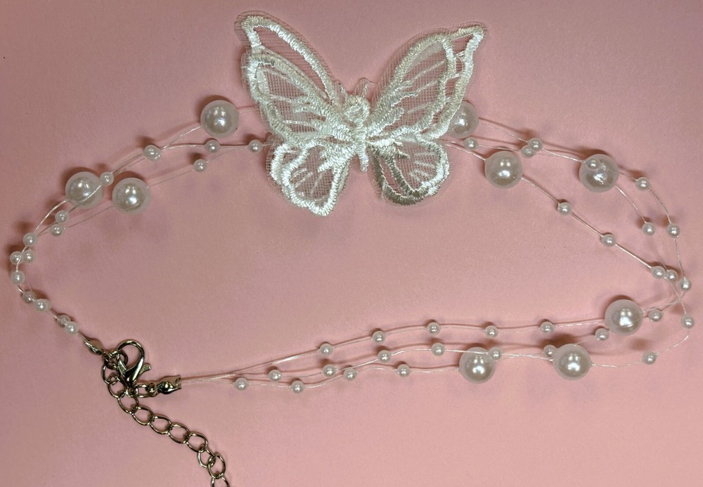 Pearl Chain Yarn Butterfly Necklace