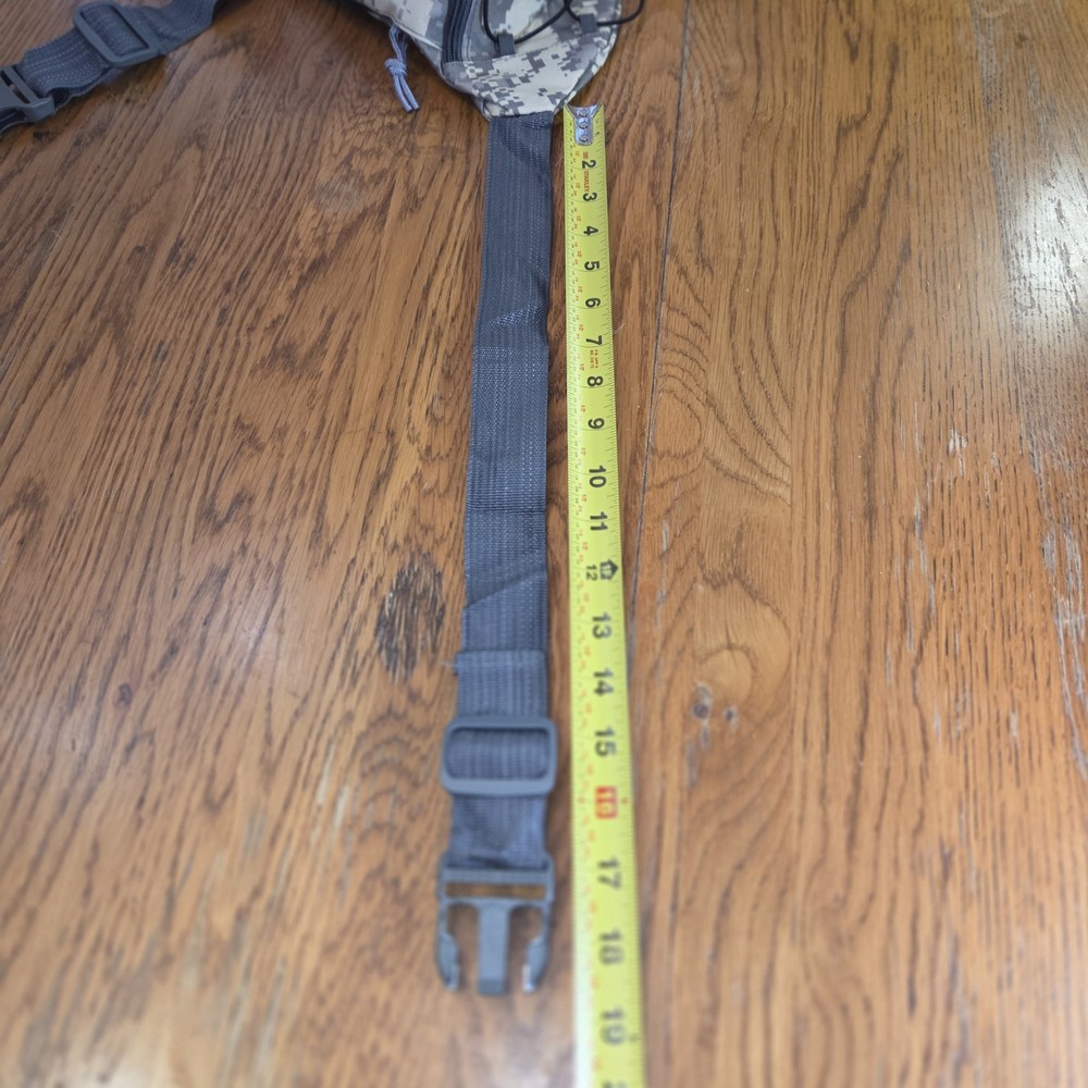 NWT US Army camo belt bag