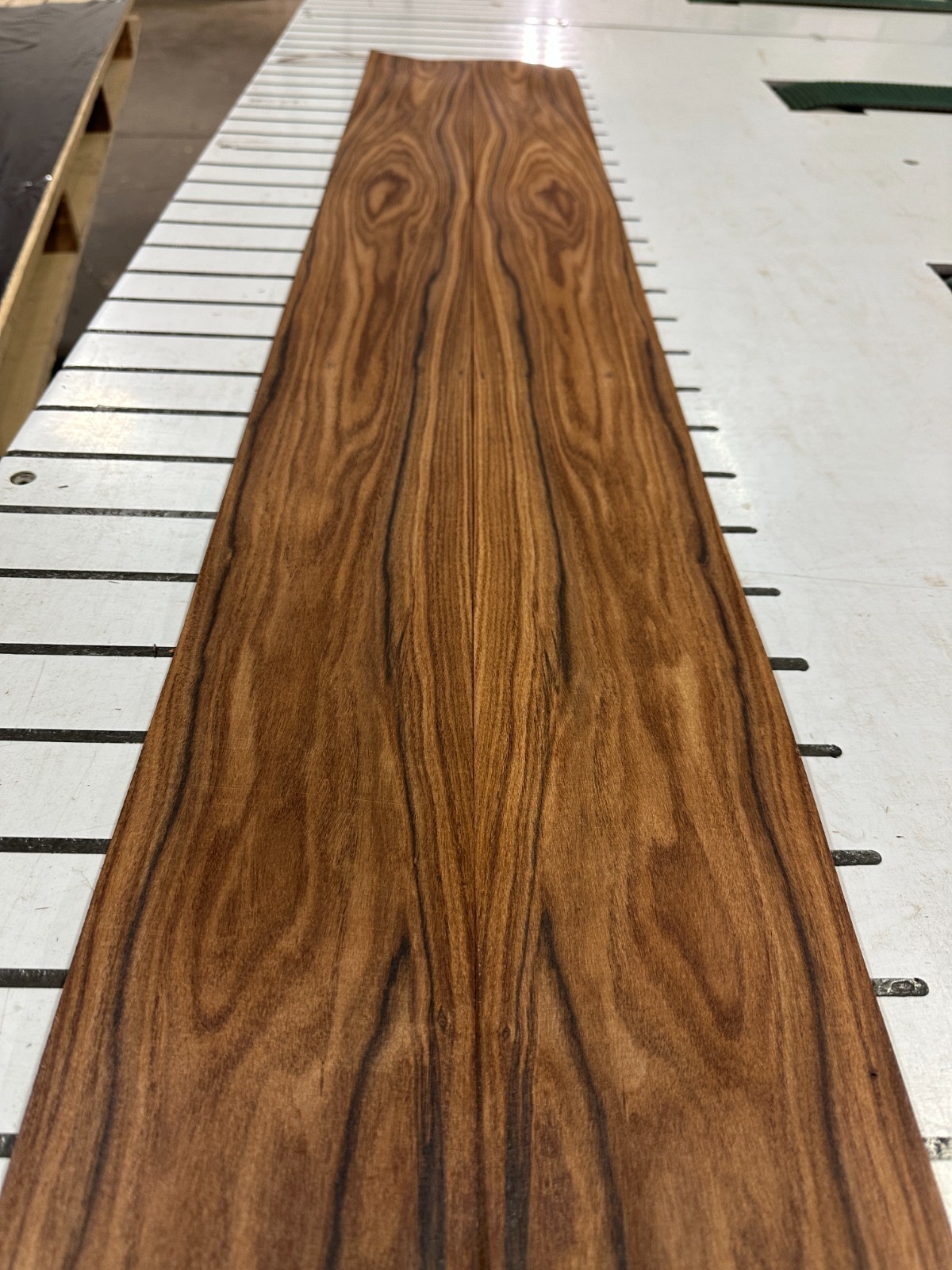 Santos Rosewood Raw Wood Veneer 2 sheets 50'' x 5'' 320C