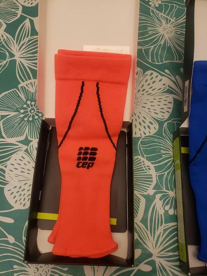 CEP Men's Pro+ SHORT CALF STYLE Compression Sleeves Performance Color & Size