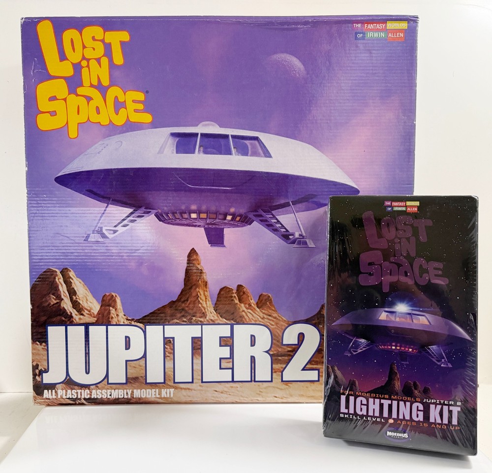 Moebius Lost in Space Jupiter 2 + Lighting Kit - Model Kit Big 18 Inch