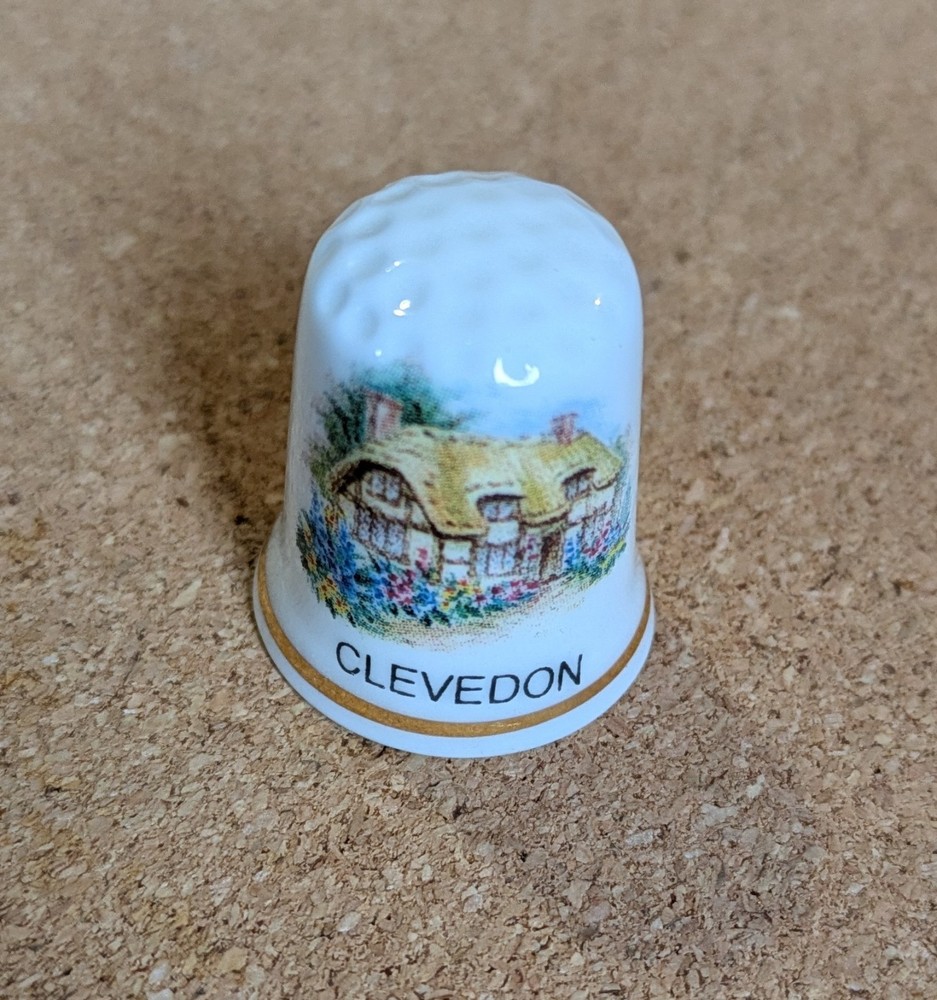 Fine Bone China "Clevedon" One Inch Thimble.